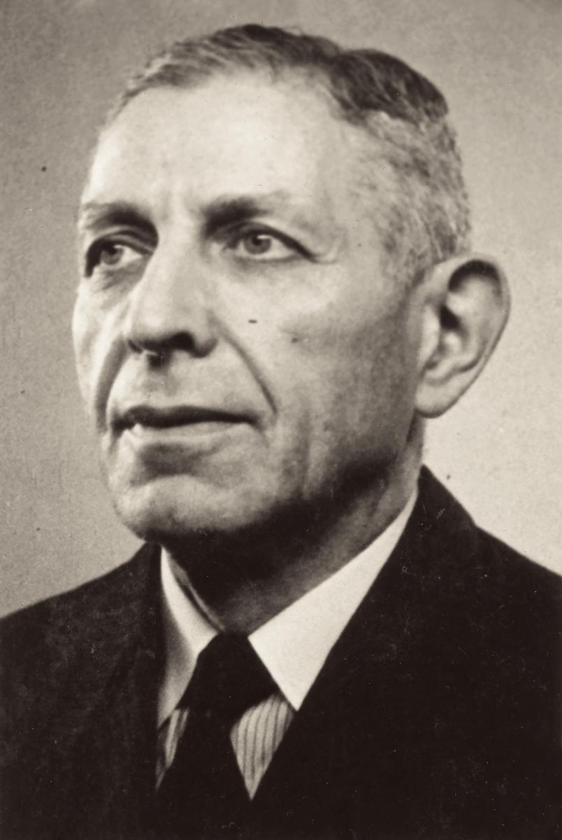 Nathan Graetz. 